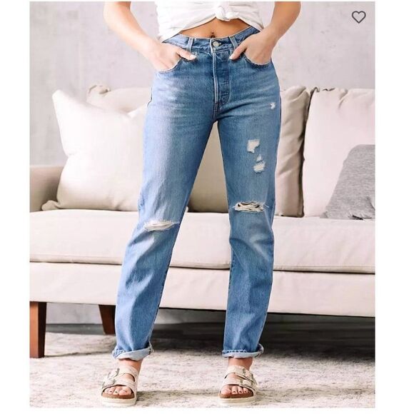 Levis 501 Straight Jeans Womens 27x30 Original Fit Medium Wash Premium 125010358 - Picture 1 of 8